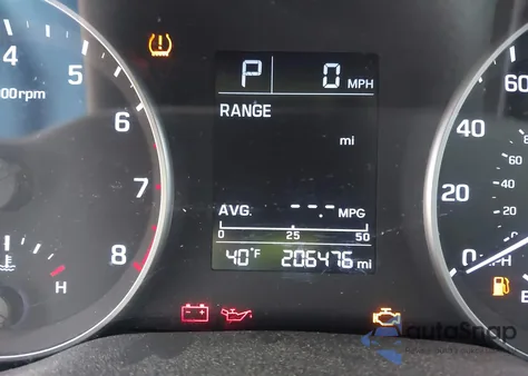 2017 Hyundai Elantra Se z USA, uszkodzony, nr VIN KMHD84LFXHU174630